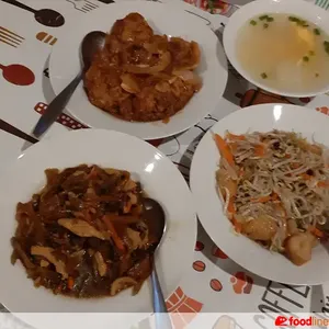 Traditional Tingkat Series - Lunch/Dinner Tingkat (20 Days, 3 Dishes + 1 Soup OR 4 Dishes)