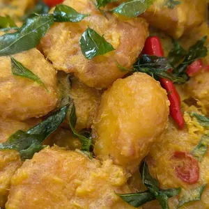 Buttery Salted Egg Yolk Fish