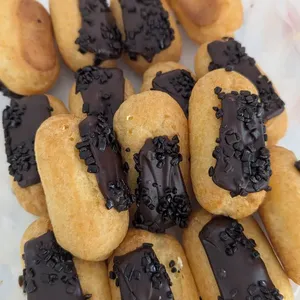 Mini Chocolate Éclair