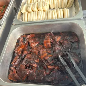 扣肉馒头 Braise Pork w/ Bun