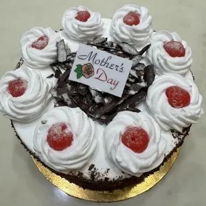 Mother's Day Blackforest Cake - 7inch, 18cm (700g)