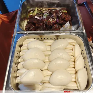 Yeh’s Homemade Buns With Braised Pork Belly 夜招牌扣肉包