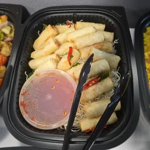 Crispy Golden Spring Roll 黄金酥炸春卷