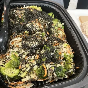 Japanese Broccoli Slaw (V)<br>greek extra virgin olive oil, kizami nori, ginger, yuzu soy-sesame dressing