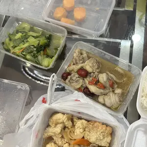 Jessie Catering Tingkat Meal - 3 dishes + 1 soup/ 4 dishes (5 days)