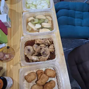 Dinner Tingkat (20 Days, 3 Dishes + Soup OR 4 Dishes)