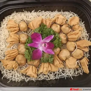 Golden Seafood Pocket with Oriental Dip
