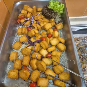 Crispy Seafood Beancurd