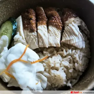 Chicken Rice (Chicken with Fragrant Rice) 鸡饭 (Type of Chicken: Roast 烧鸡)