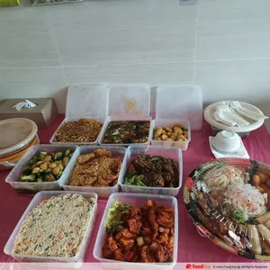 Special Cold Dishes (5 Item Mixture OF Salad Prawns With 4 Chef Choice Of Dishes)