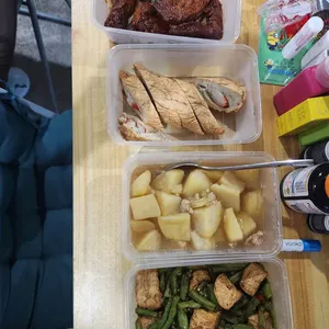 Tingkat Menu (20 Days) in Microwavable Container