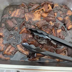 扣肉馒头 Braise Pork w/ Bun