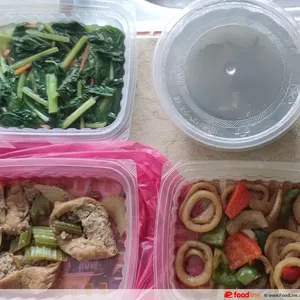Lunch Tingkat (20 Day, 3 Dishes + Soup OR 4 Dishes)