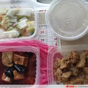 Lunch Tingkat (20 Day, 3 Dishes + Soup OR 4 Dishes)