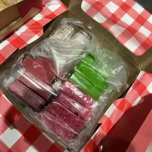 Awesome NK16 (Flavor 1 (4pcs): Sago Ros/ Bandung (H)) (Flavor 2 (4pcs): Red Bean Pulut Hitam (Contains egg)) (Flavor 3 (4pcs): Kosui Original (H)) (Flavor 4 (4pcs): Pandan Lapis (H))