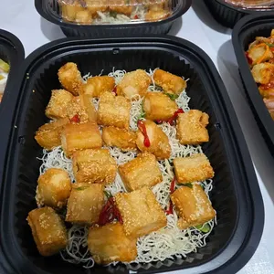  You-Tiao w Sotong Paste  沙律油条 