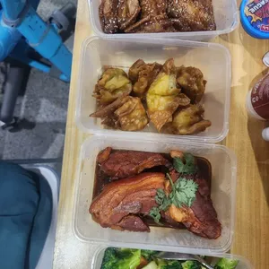 Tingkat Menu (20 Days) in Microwavable Container