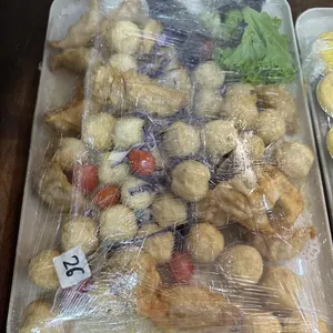 Crispy Gyoza Dumpling & Fried Sotong Ball