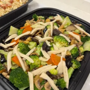Broccoli W abalone 鲍鱼扒兰花