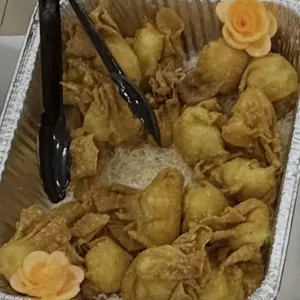 Seafood Wanton with Mayo (炸海鲜云吞和美乃滋酱)