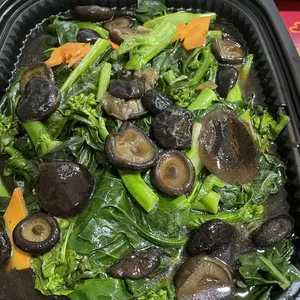 香菇芥兰 Kailan w/Mushrooms