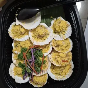 Half Shell Scallop Top with Crunchy Munchy Beadard