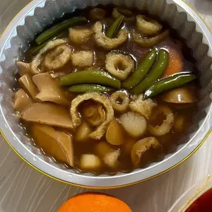 Fortune Abalone Imperial Treasure Pot (Abalone, Sea Cucumber, Prawn, Fish Maw, Scallop, Bai Ling Mushroom, Mushroom, Sweet Beans 鲍鱼，海参，大虾，鱼鳔，扇贝，白灵菇，香菇，甜豆)