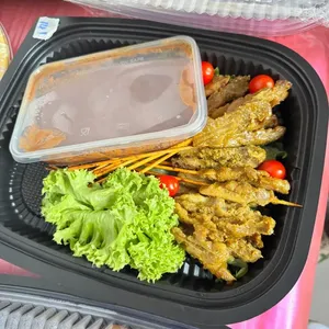 Chicken Satay With Peanut Sauce 鸡肉沙爹