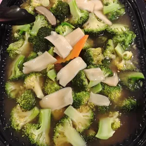 Emerald Broccoli with Gui Fei Abalone 贵妃鲍鱼翡翠西兰花