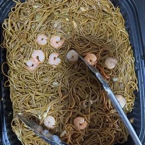 Supreme Soya Sauce Seafood Hong Kong Noodles