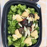 Australian Broccoli with Gui Fei Abalone<br>served with fortune bag & chinese mushrooms