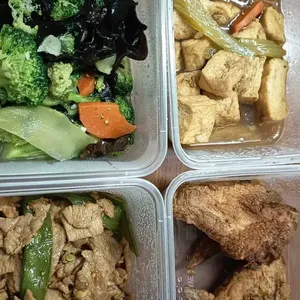 Tingkat Menu (20 Days) in Microwavable Container