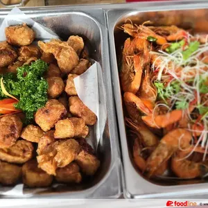 Signature Butter Prawns 招牌牛油虾