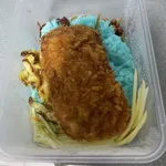Lavender Signature Set - Nasi Lemak, Chicken Wing, Luncheon Meat, Fish Fillet, Sambal Prawn & Egg) (Add-ons: None) (Container: Take away charges)