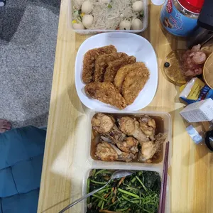 10 Days Dinner Tingkat Package (Weekdays Only)