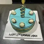 TCM05 Comic Candle (Weight: 7 Inch) (Eggless: No) (Flavour: Cookies and cream) (Big candles: 1) (Small candles: 9) (Message On Cake: (Short & Sweet): Yes (do write the message in the ordering form, under comments box))