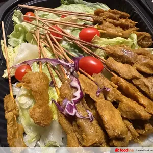 Chicken Satay w Peanut Sauce