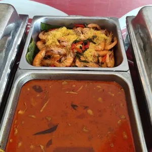 Signature Curry Chicken