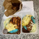 Lavender Signature Set - Nasi Lemak, Chicken Wing, Luncheon Meat, Fish Fillet, Sambal Prawn & Egg) (Add-ons: None) (Container: Take away charges)
