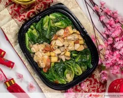 Stir Fried Kailan with Pacific Clam (鲍贝芥兰) | Customer Photo | Le Xin Catering Group Pte Ltd