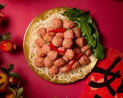 炸荔枝虾球配蜜柑 Rosy Lychee Shrimp Balls with Honey Citrus Dip | Customer Photo | Delizio Catering Pte Ltd