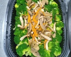 Broccoli with Mixed Mushroom 西兰花杂菇 | Customer Photo | FattyDaddyFattyMummy