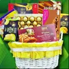 Click to see more photos of HL028 - Singapore Halal Hamper