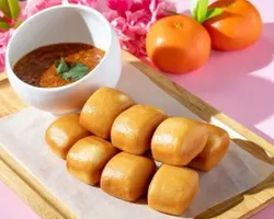 炸馒头配辣椒螃蟹酱 Deep Fried Mantou with Chili Crab Sauce | Customer Photo | The Orange Lantern Gourmet Kitchen